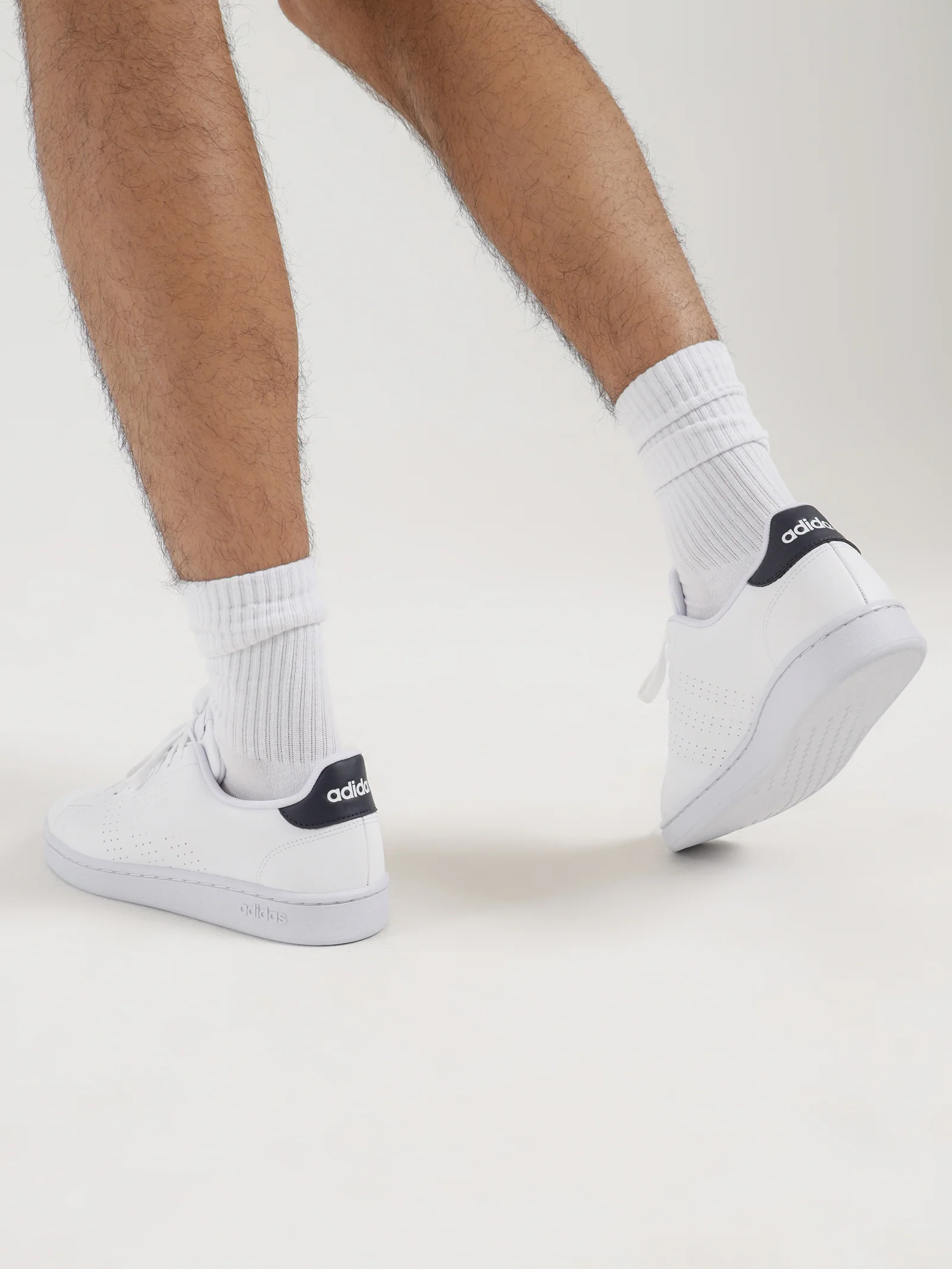 Mens Advantage Sneakers - Image 7