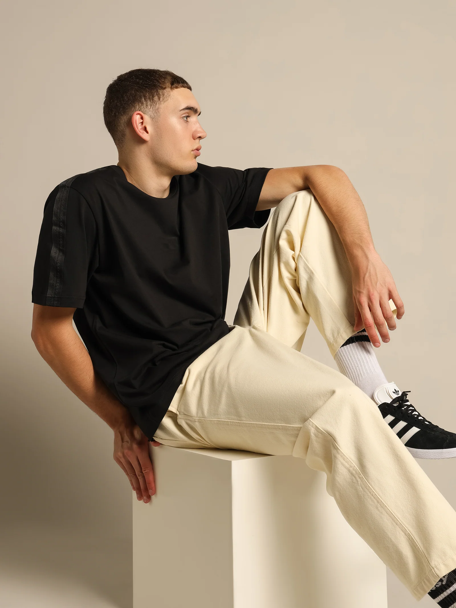 RYV Logo T-Shirt - Image 3