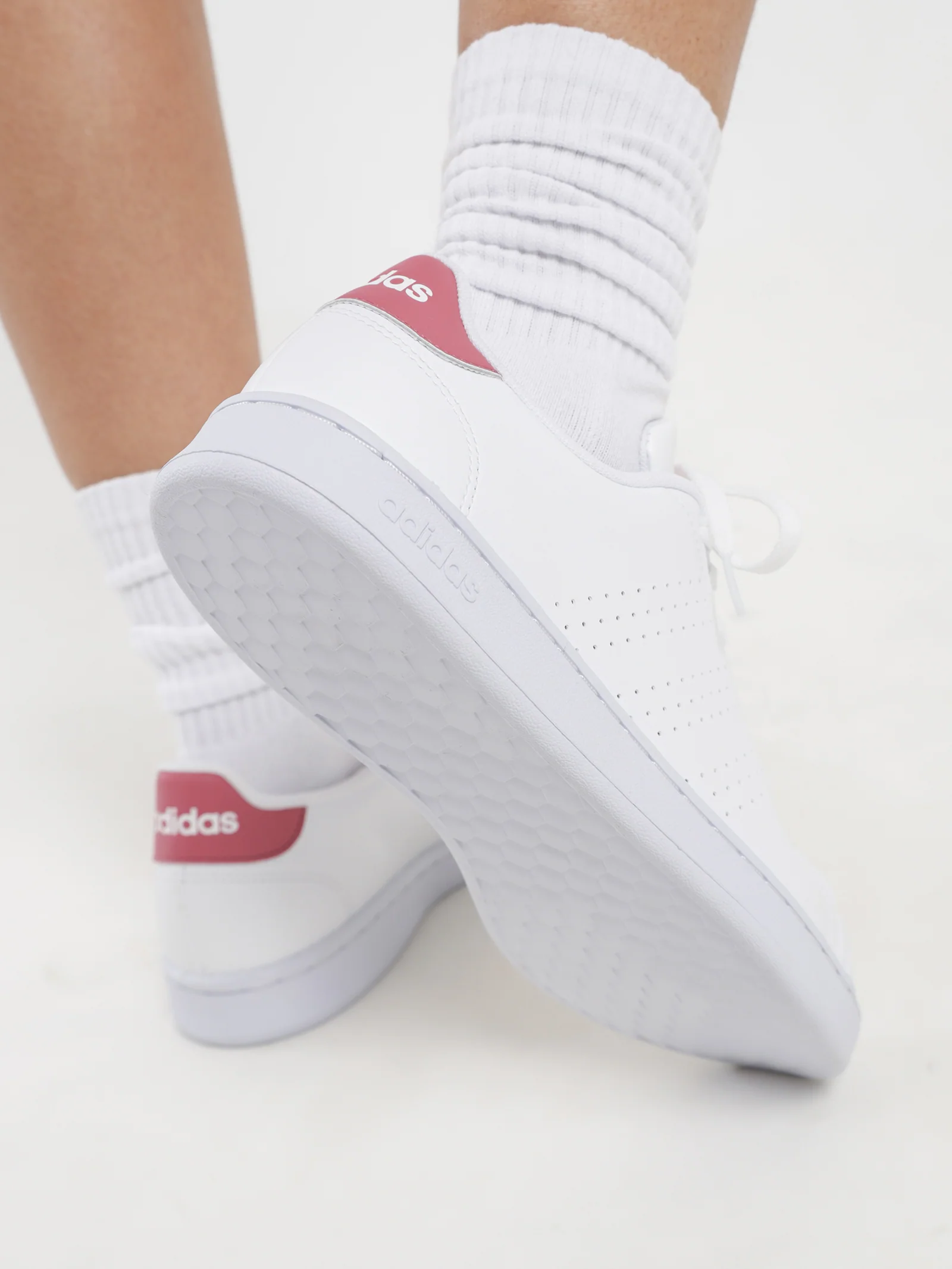 Womens Advantage Sneakers - Image 7